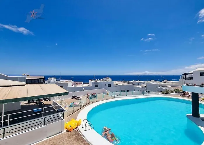 Casa Louie Marie - Sea View Aircon Iptv Wifi Vv In Portonovo Complex Apartment